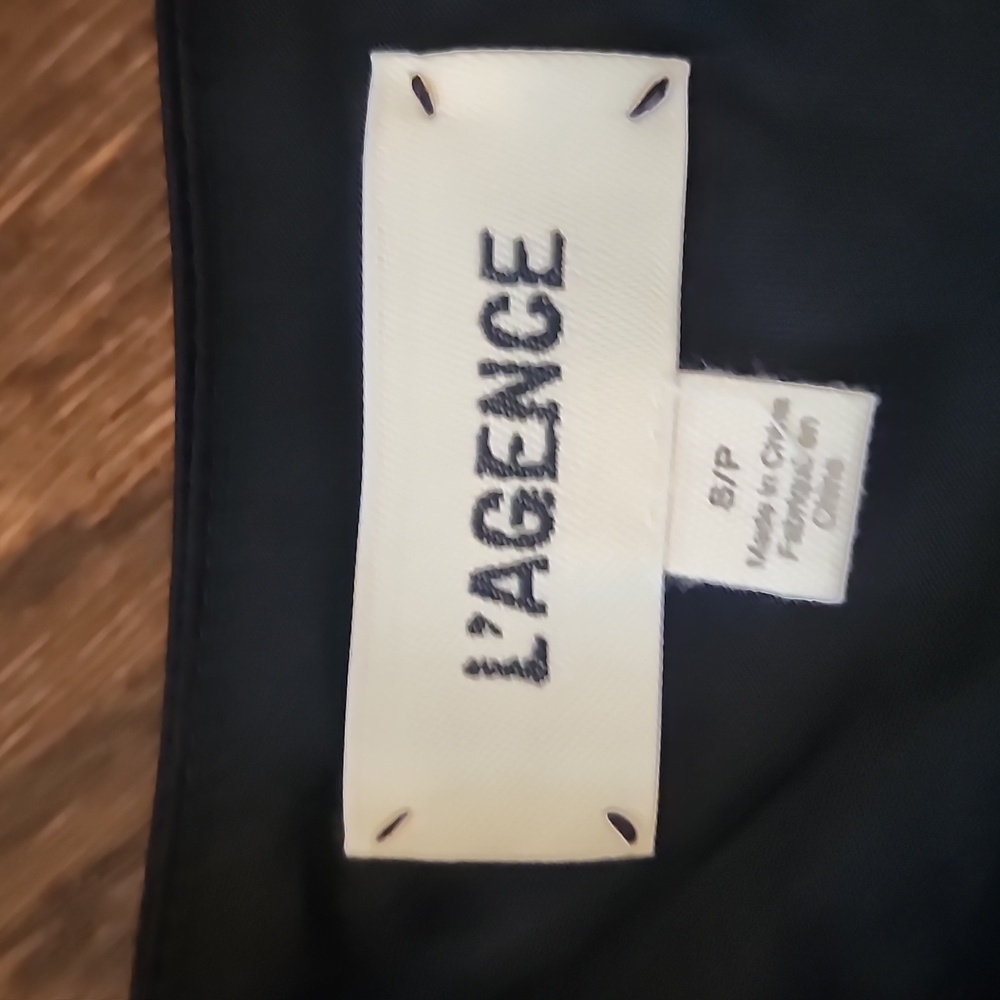 L'AGENCE Classic Black Garment Two Piece - Picture 4 of 16